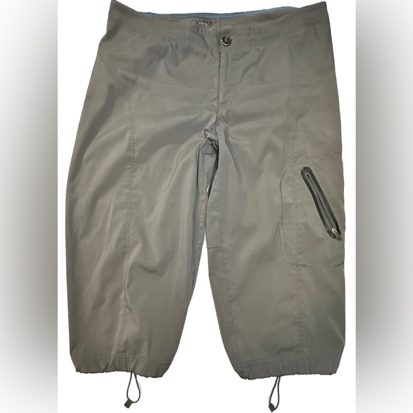 Columbia Women’s Omni Shield Gray Hiking Pants Repellent Size 8w 18L Pre-owned - Picture 1 of 12